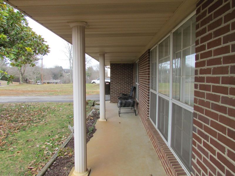 2405 Cedar, Lenoir City, TN 37772