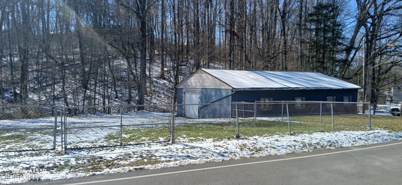 2405 Clearwater Rd, Athens, TN 37303