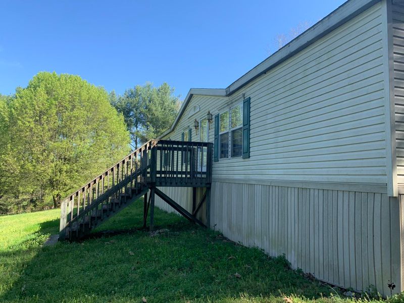2405 Reed Springs Rd, Philadelphia, TN 37846