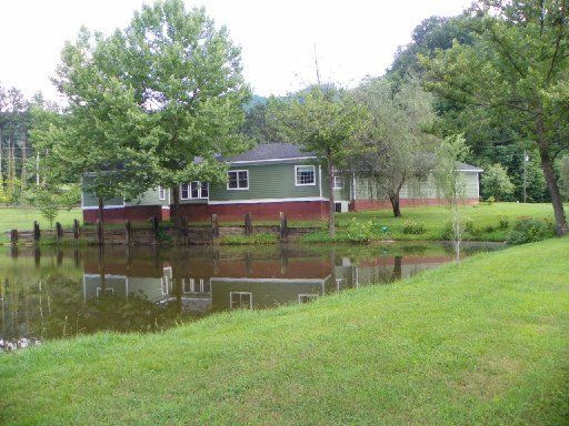 2405 Seaton Spring Rd, Sevierville, TN 37862
