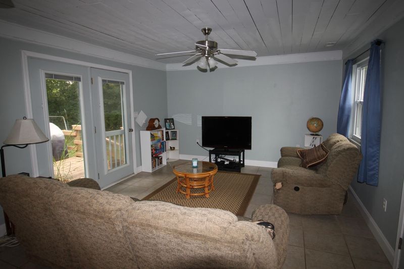 2406 Highland Dr, Knoxville, TN 37918