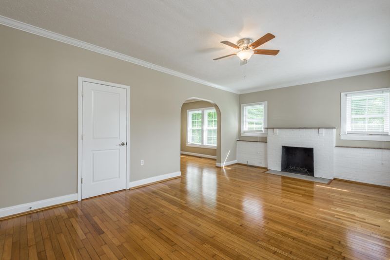 2406 Maple Dr, Knoxville, TN 37918