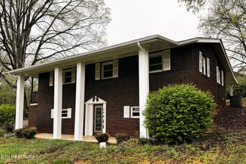 2406 Mentor School Rd, Louisville, TN 37777