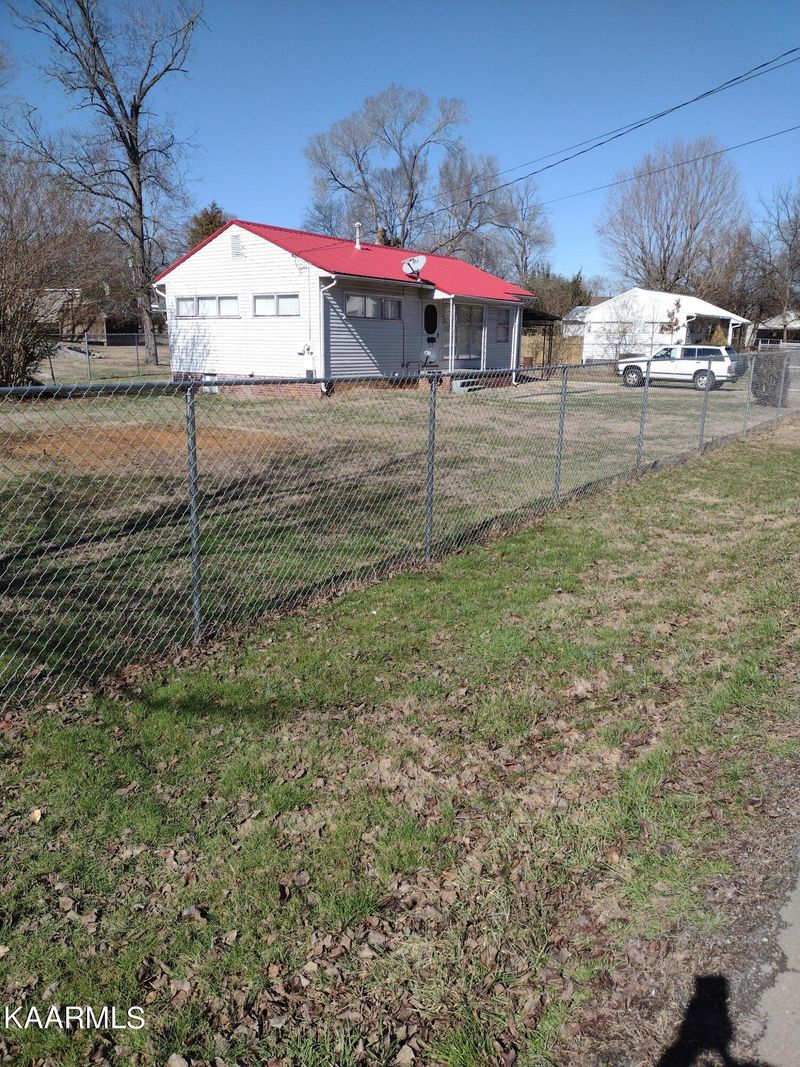 2407 Bradley St, Maryville, TN 37804