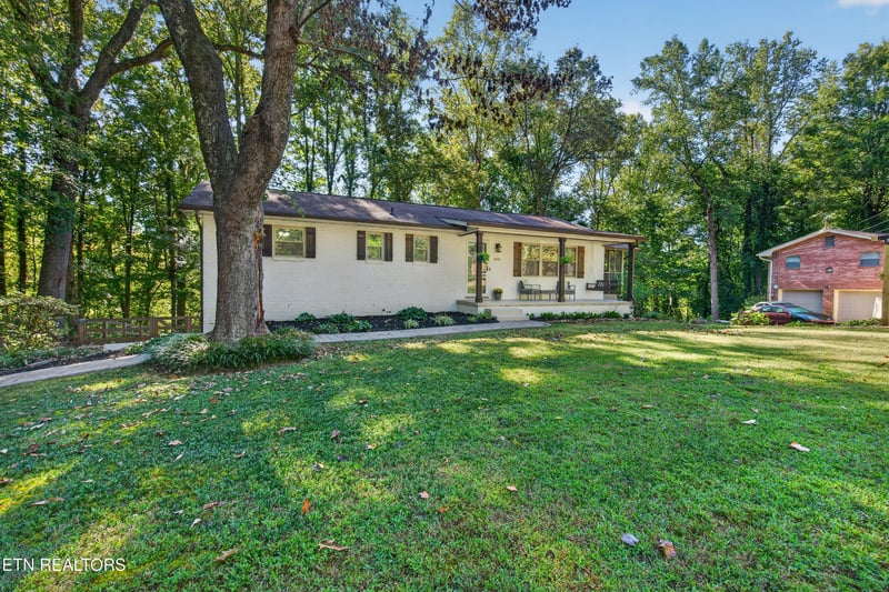 2408 Alberta Dr, Knoxville, TN 37920