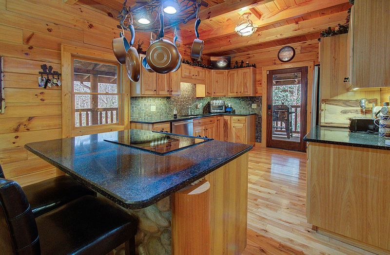 2409 Shady Creek Way, Sevierville, TN 37862