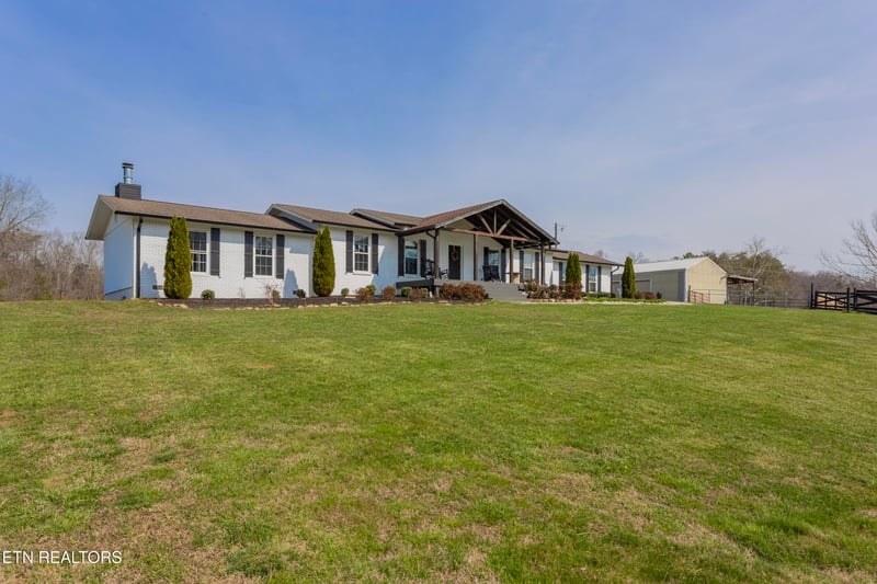 2409 Smith School Rd, Knoxville, TN 37914