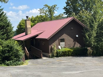 2409 Walnut Cove Way, Sevierville, TN 37862