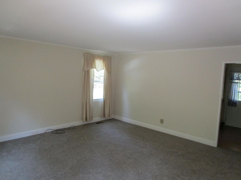 241 East Dr, Oak Ridge, TN 37830
