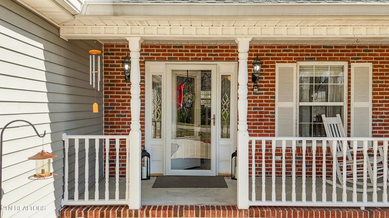 241 Gabriel Dr, Oliver Springs, TN 37840