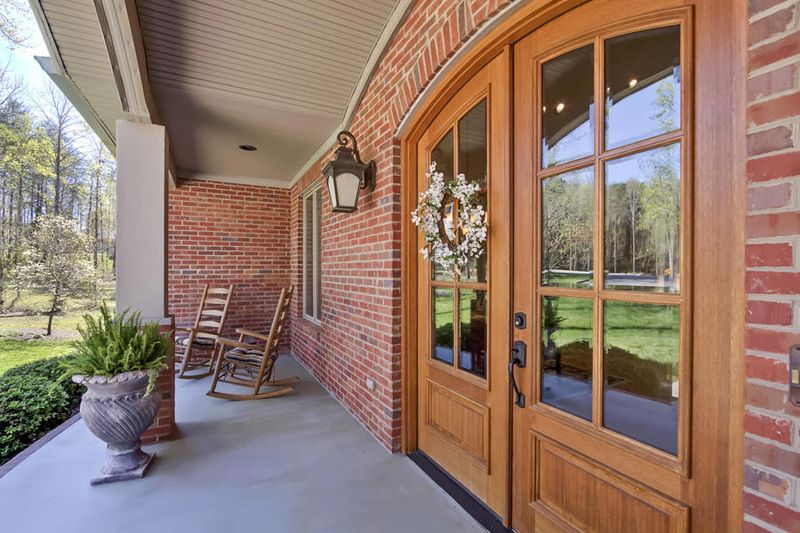 241 Hughes Rd, Greenback, TN 37742