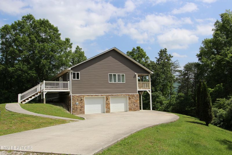 241 Oswego Rd, Jellico, TN 37762