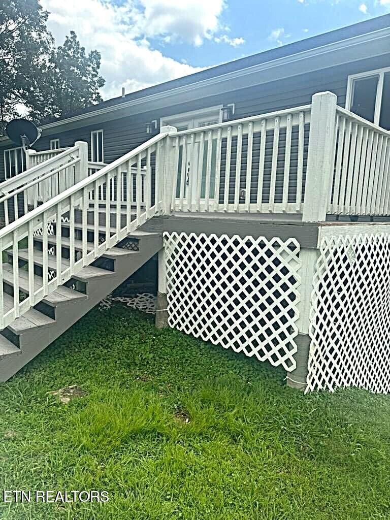 241 Oswego Rd, Jellico, TN 37762