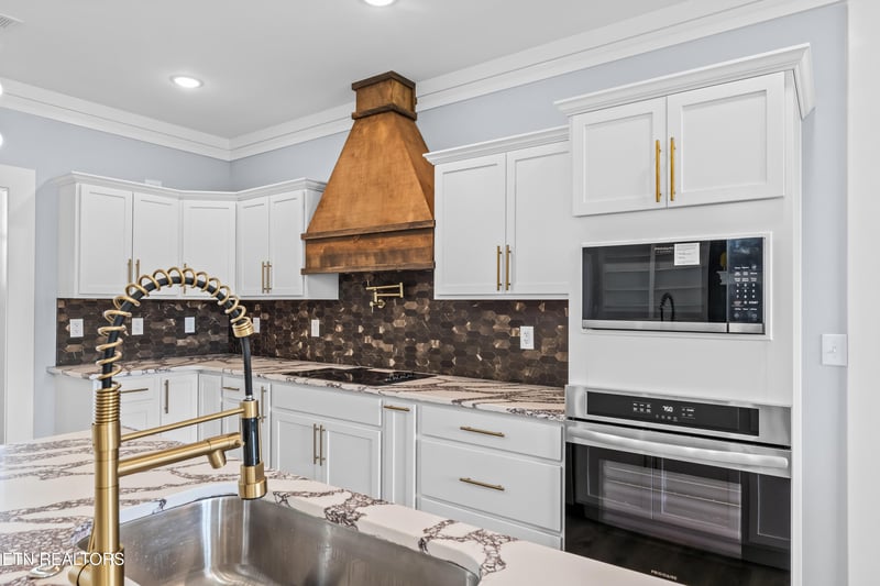2410 Iron Forge Way, Sevierville, TN 37876