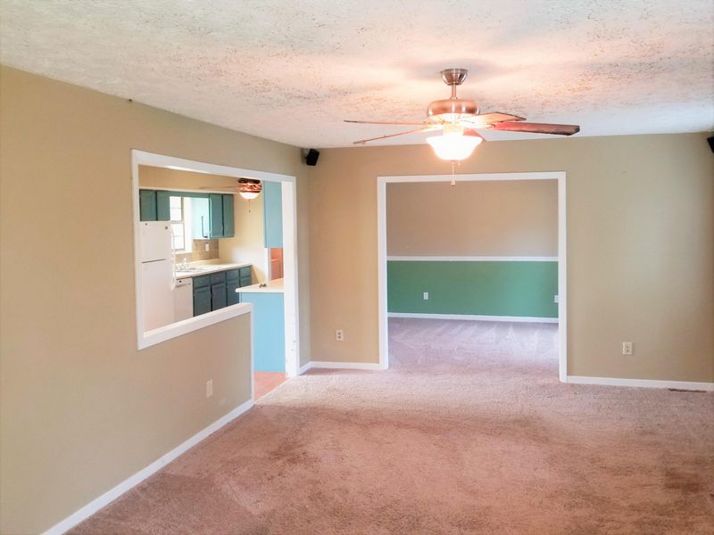 2410 Southview Dr, Maryville, TN 37803