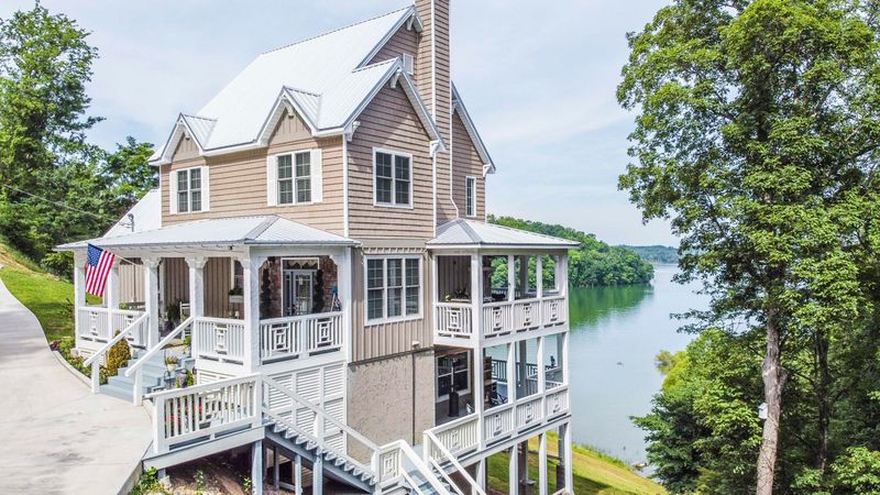 2410 Waterfront Way, Sevierville, TN 37876
