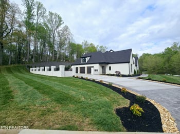 2410 Woodland Reserve Ln, Knoxville, TN 37919
