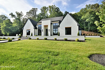 2410 Woodland Reserve Ln, Knoxville, TN 37919