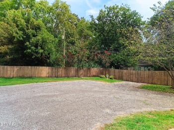 2411 Fenwood Dr, Knoxville, TN 37918