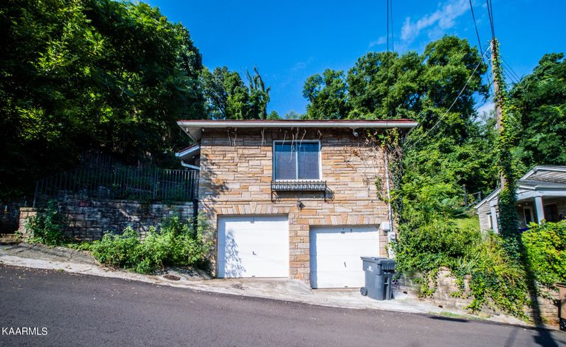 2411 Sherrod Rd, Knoxville, TN 37920