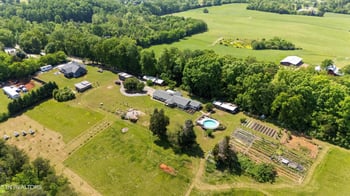 2412 Grey Ridge Rd, Maryville, TN 37801