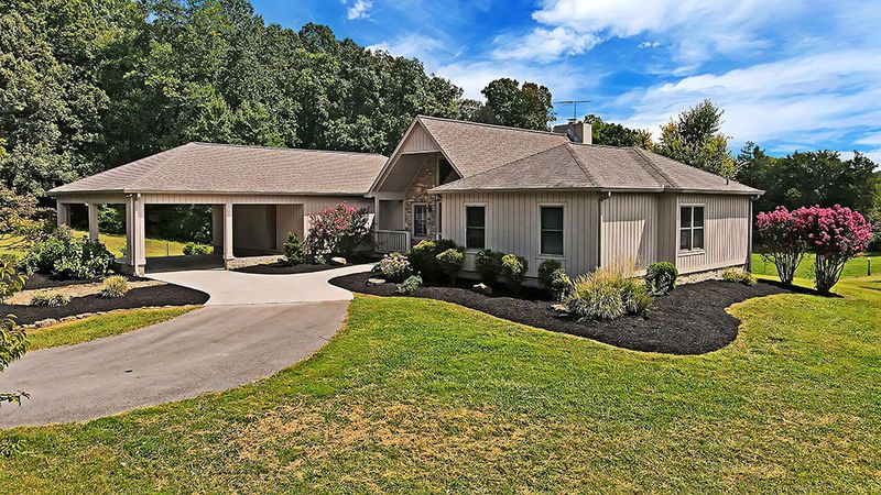 2414 E Gallaher Ferry Rd, Knoxville, TN 37932