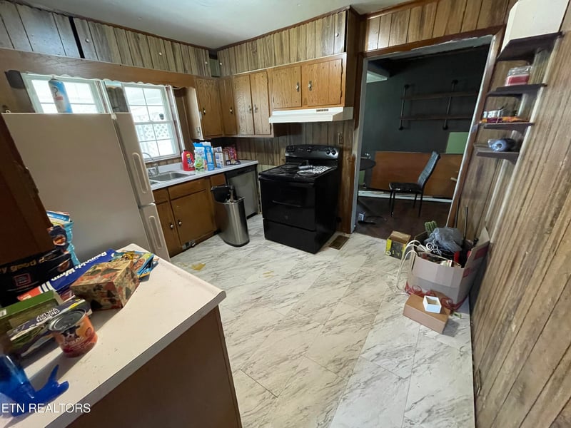 2415 Brown Ave, Knoxville, TN 37917