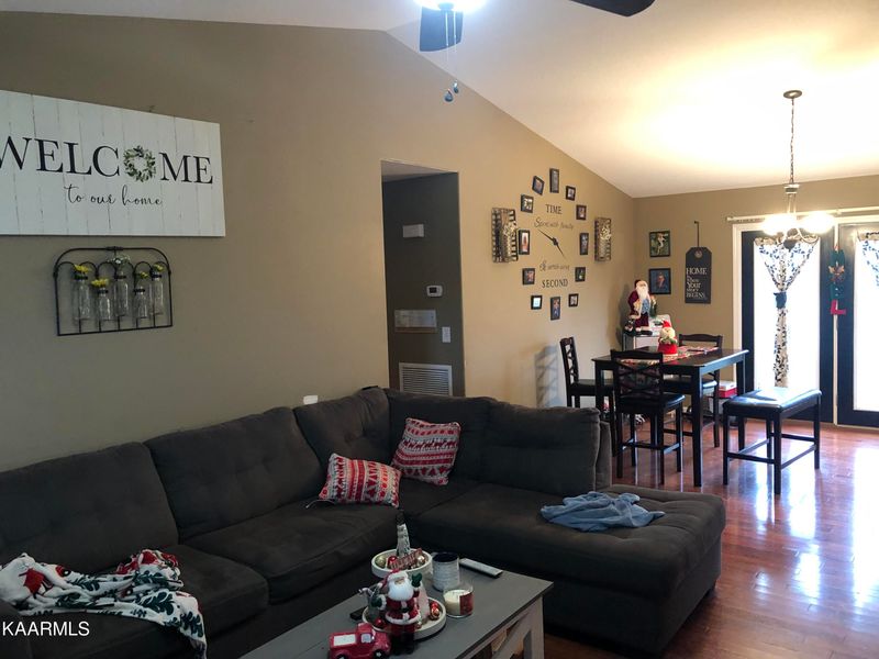 2416 Bowman Loop, Crossville, TN 38571