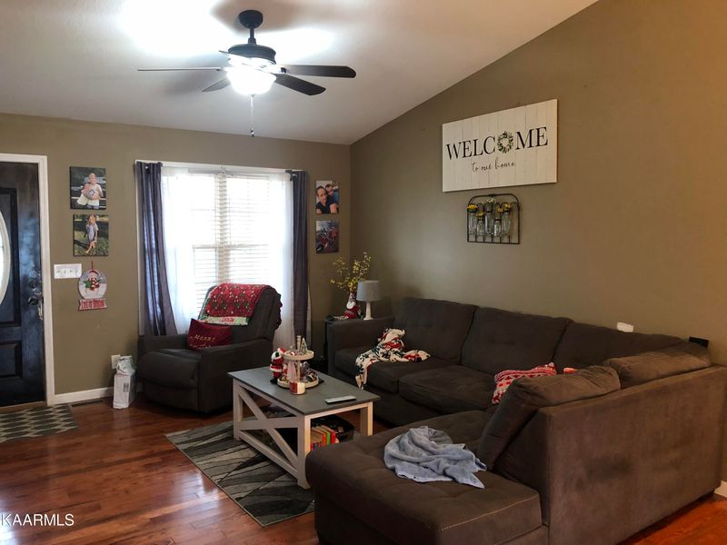 2416 Bowman Loop, Crossville, TN 38571