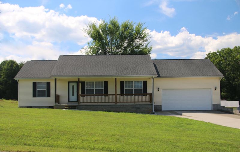 2418 Grant Rd, Knoxville, TN 37924
