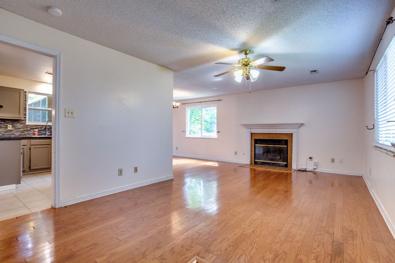 2418 Tori Rd, Knoxville, TN 37923