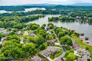 242 Chatuga Way, Loudon, TN 37774