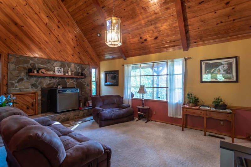 242 County Road 504, Englewood, TN 37329