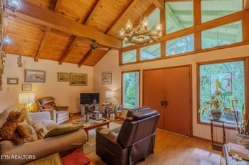 242 Joel Rd, Oliver Springs, TN 37840