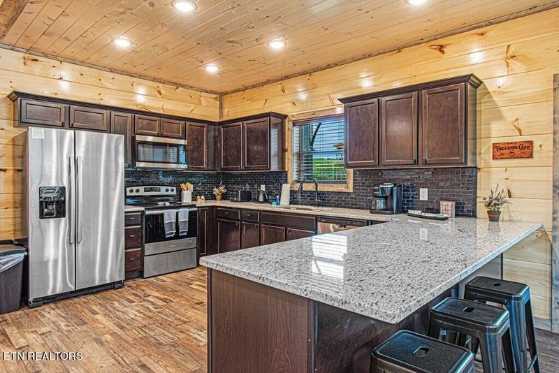 242 Lily Jo Way, Sevierville, TN 37876