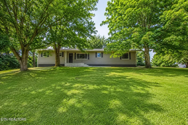 242 Oak St, Maynardville, TN 37807