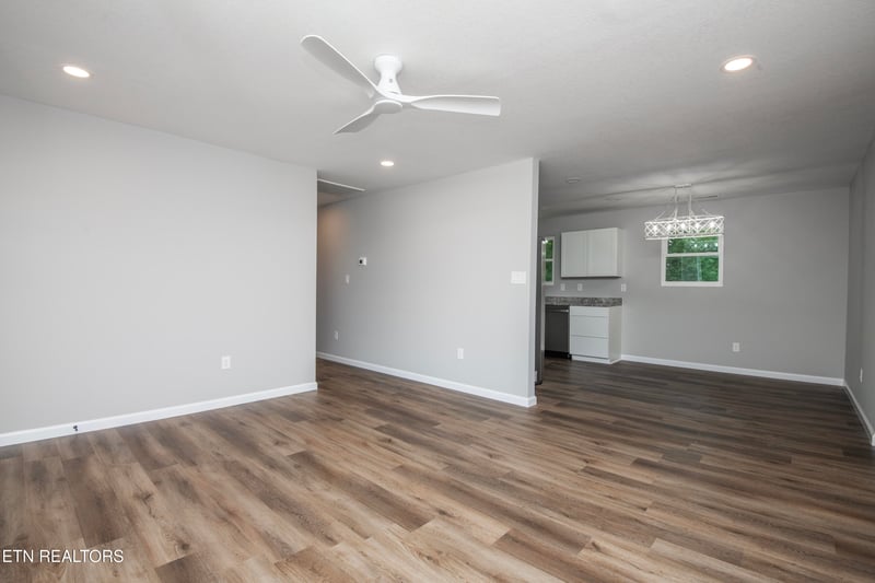 242 Oak St, Maynardville, TN 37807