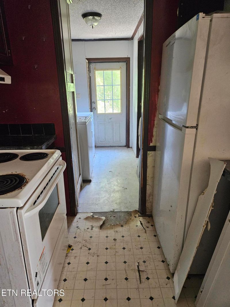 242 Shonda Ln, Duff, TN 37729