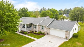 242 Thacker Dr, Lafollette, TN 37766