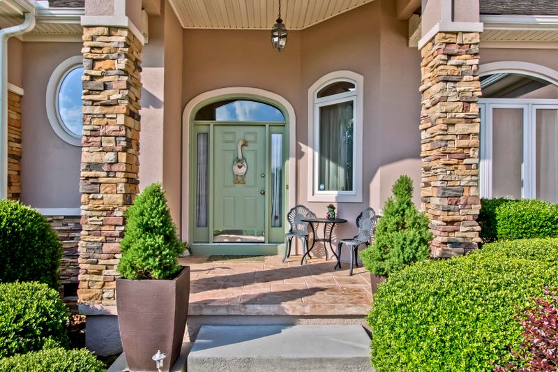 242 Tommotley Dr, Loudon, TN 37774