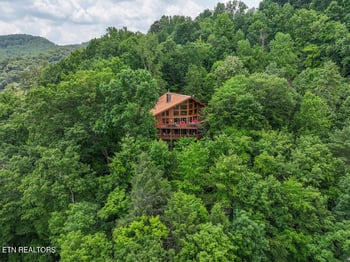 2420 Sunset Rd, Sevierville, TN 37862