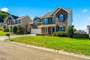 2421 Clinging Vine Ln, Knoxville, TN 37931