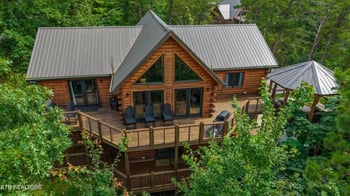 2421 Misty Shadows Dr, Sevierville, TN 37862