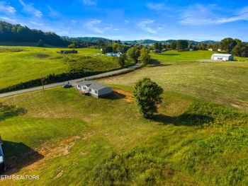 2421 Three Springs Rd, Russellville, TN 37860