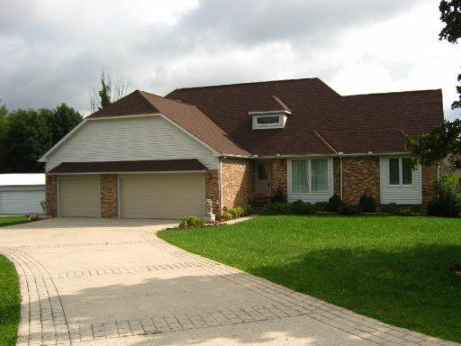 2424 Open Range Rd, Crossville, TN 38555