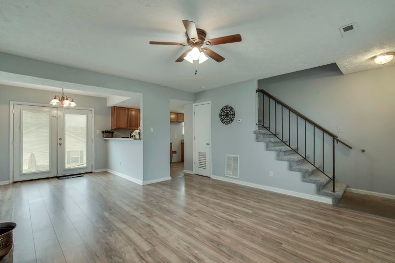 2425 Bainbridge Way, Powell, TN 37849