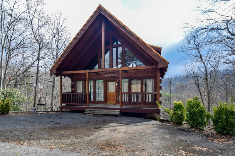 2425 N School House Gap, Sevierville, TN 37876