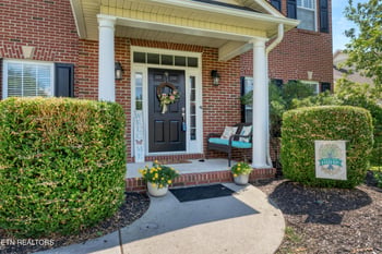 2427 Amber Dawn Ln, Knoxville, TN 37920