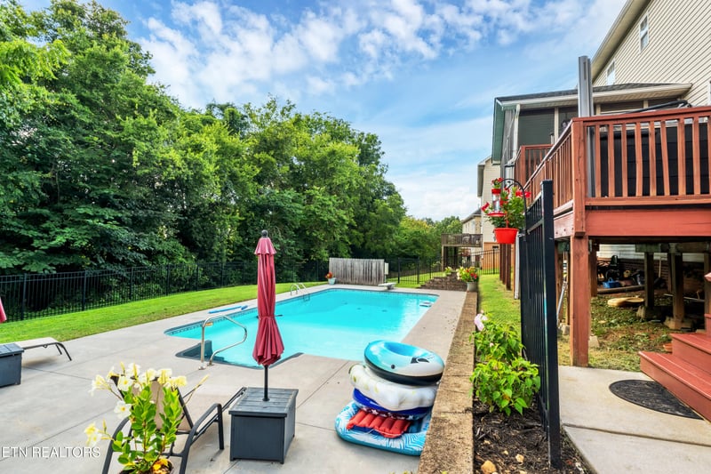 2427 Amber Dawn Ln, Knoxville, TN 37920