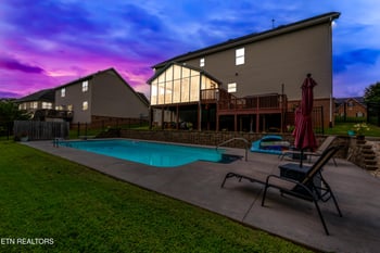2427 Amber Dawn Ln, Knoxville, TN 37920